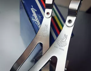 PEDALS TOE CLIPS RECORD SUPERLEGGERI CAMPAGNOLO OLD LOGO SIZE "M" NIB FERMAPIEDI - Foto 1 di 6