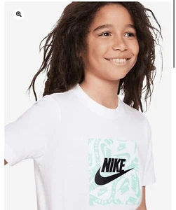 50% OFF! NIKE Girl's Youth Just Do It T-Shirt White SIZE M Medium FD3929 100 - Picture 1 of 5