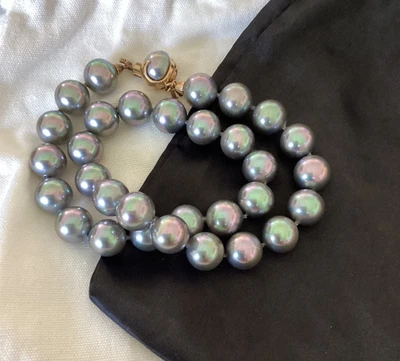 Beautiful Black Majorica 10mm Pearls w/ Gold Sterling Fancy 925 Clasp- 16" - Image 1 of 4