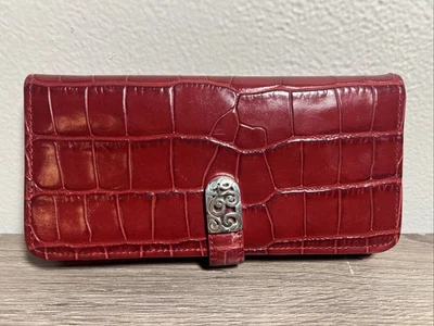 Cartera vintage de cuero de cocodrilo sintético rojo Brighton para mujer usada Foto 1 de 4