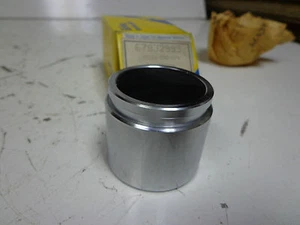 Girling Front Brake Caliper Piston, 67932995, new, 45216-SAO-671, Honda Civic - Bild 1 von 4