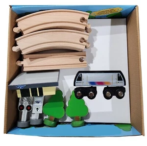 Juego de tren de madera de 16 piezas compatible con las principales marcas Track y más SEPTA - Imagen 1 de 3