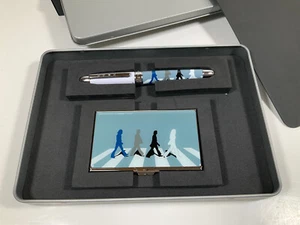 Juego de bolígrafos y estuche para tarjetas de prueba de color AP ACME Studio THE BEATLES ""Abbey Rd"". - Imagen 1 de 4