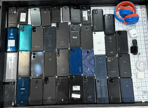 LOT 31 OF Microsoft, Alcatel , BLU & More see pics for salvage parts or repair - Picture 1 of 6