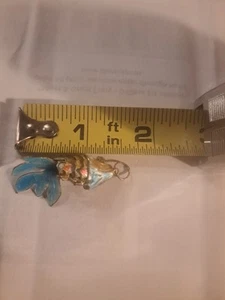 Vintage Cloisonne Emaille Fisch Gelenk Fächerschwanz Koi Anhänger Charm - Bild 1 von 2