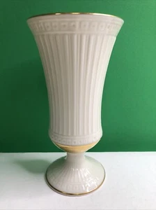 Lenox Grecian Fluted Vase 7" Ivory With 24k Gold Trim Pedestal Design - Picture 1 of 8