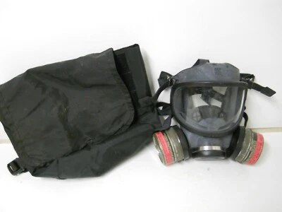 MSA Full Face Air Purifying Respirator Gas Mask Nuclear Vapor Haz Mat Sz. Small  - Image 1 of 4