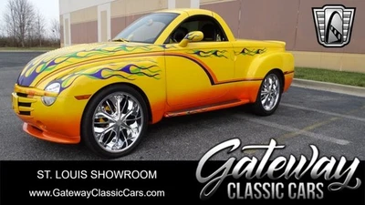 2004 Chevrolet SSR  - Image 1 of 4