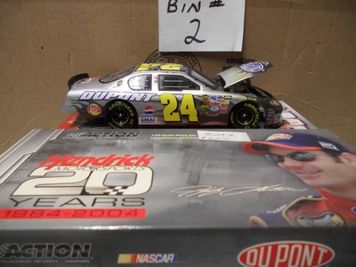 NASCAR #24 Action 2004 1/24 Dupont 20 años de Hendrick, Jeff Gordon Chevy Cwb. Foto 1 de 4