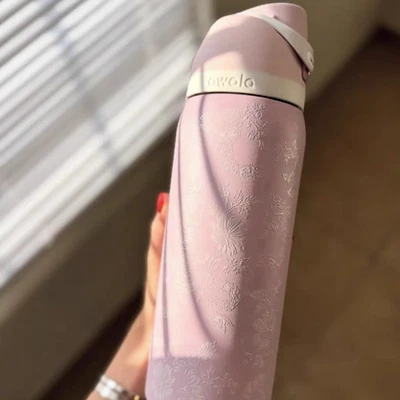 Owala Freesip 32oz Girl Pink Ribbon Toile UO Urban Outfitters Cup Bottle New Box - Image 1 of 4