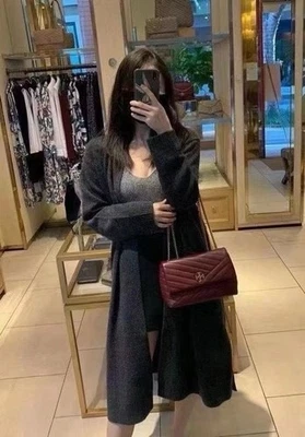 Nuevo con etiquetas Bolso de Hombro Tory Burch Pequeño Kira Chevron Convertible Cuero Tempranillo Foto 1 de 4