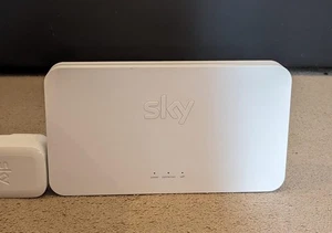 Sky Q Wireless Booster SE210A Signal WiFi Haut Débit Blanc (Dernière Version) - Photo 1/3