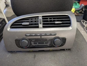 2009-12 SEAT LEON HEATER CLIMATE CONTROL PANEL 5P0907044R - Picture 1 of 4