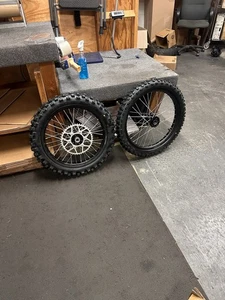2025 STOCK OEM Surron Ultra Bee Wheelset w/ CST Tires BRAND NEW TAKE-OFFS - Picture 1 of 15
