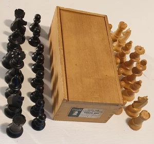 KNIGHT Vintage Staunton Extra Fine Boxwood Chess Set Made France 1 Pawn Missing! - Picture 1 of 6