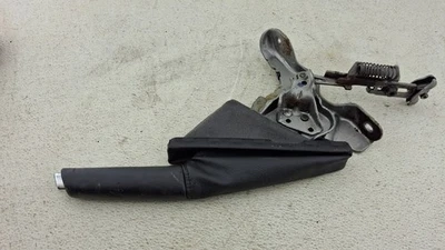 VOLKSWAGEN PASSAT 2012-2022 EMERGENCIA ESTACIONAMIENTO FRENO LIBERACIÓN MANIJA PALANCA OEM Foto 1 de 4