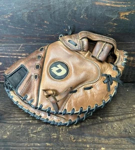 Guanto da softball DeMarini Onyx 31" Catchers Mitt ragazza passo veloce RHT A0750 OXCM - Foto 1 di 11