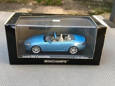 400130530 Minichamps Jaguar XK convertible Sky Blue 2006 1/43 - Photo 1/4