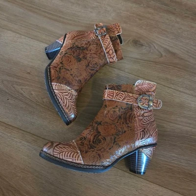 L ARTISTE Spring Step Women's Brown Floral Tooled Leather Ankle Boots Size 37 - Image 1 of 4