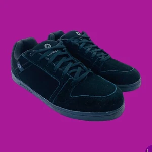 AIRWALK Junior Brock Skate Trainers, Suede Detail, Black, UK 3/EU 38/US 4 - Picture 1 of 4