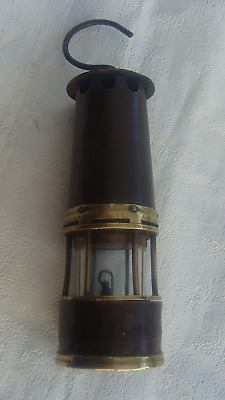 Ancienne Lampe De Mineur • 70€