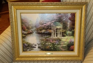 Jardín de Oración - Impresión enmarcada Thomas Kinkade 15" x 11" - Imagen 1 de 16