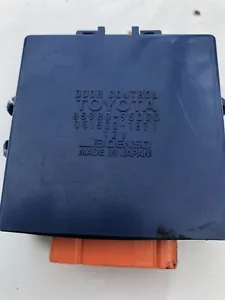 91-92-93-94 TOYOTA PREVIA CONTROL PUERTA RELÉ BLOQUEO RELÉ 85980-95D00, 051500-1871 denso - Imagen 1 de 2