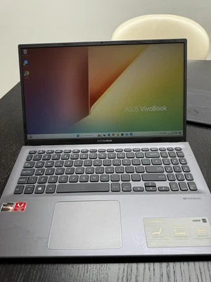 ASUS VivoBook X512DA 15.6 Inch Full HD Laptop AMD Ryzen 5-3500U, 8GB RAM, 256GB - Image 1 of 4