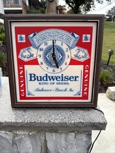 Vintage Budweiser beleuchtete Uhr Schild Anheuser Licht funktioniert Uhr Dose nicht - Bild 1 von 4
