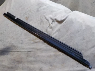 99-06 Chevy Silverado GMC Sierra 1500 2500 passenger RH front door weatherstrip Foto 1 de 4
