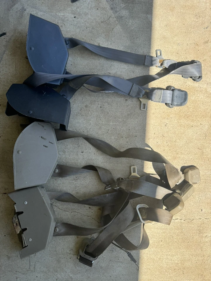 Juego de cinturón de seguridad delantero OBS Chevy GMC C1500 K1500 1988-1998 cabina regular tostado/azul Foto 1 de 1