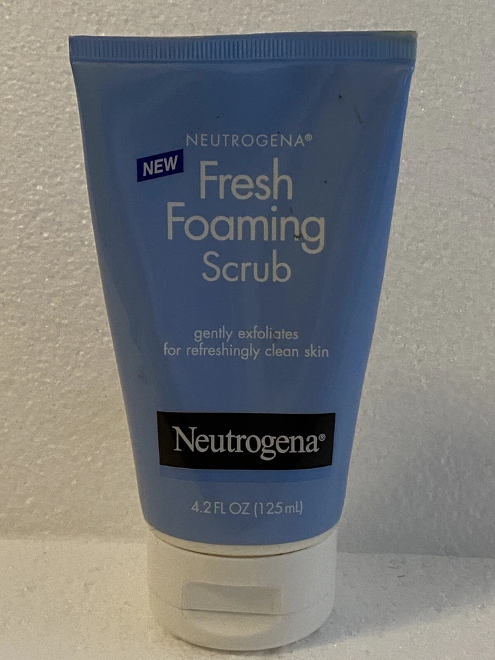Sealed Neutrogena Fresh Foaming Scrub Full Size Brand New NOS - Image 1 of 1