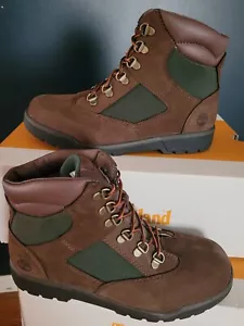 NUOVO STIVALE DA CAMPO IMPERMEABILE TIMBERLAND® 6 POLLICI L/F MANZO E BROCCOLI JUNIOR'S US 4,5 - Foto 1 di 5