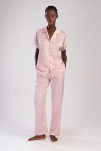 New VIENETTA Women's Silk Satin Pajamas Set. Short Sleeve and trousers, M size - Picture 1 of 4