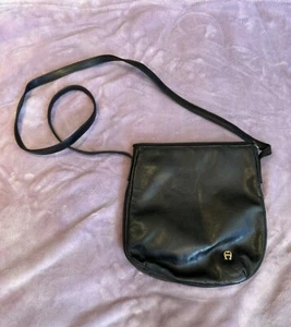Vintage Etienne Aigner Soft Black Leather Mini Minimalist Shoulder Bag 8.5 X 8.5 - Picture 1 of 11