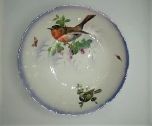 Leuchtenberg Germany 8 1/4 Luster vegetable/ berry Bowl W Birds Butterfly Berry - Picture 1 of 5