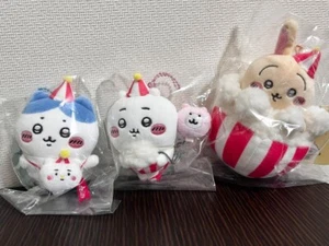 Chiikawa Tierra Mascota Peluche Llavero Parque de Atracciones Conejo Hachiware Juego de 3 jp - Imagen 1 de 2
