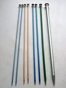 Aghi per maglieria in alluminio punta singola 14" misure 3, 4, 6, uno 10, 15 marche varie - Foto 1 di 6
