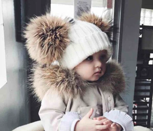 Gorro tejido con cable para niños bebés niños pequeños con oreja de pompón de piel sintética 1-3 años - Imagen 1 de 6