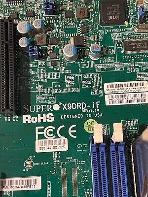 Placa madre Supermicro X9DRD-IF LGA 2011 con doble Xeon E5-2620 Foto 1 de 3