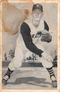 1963 Vernon Law Baseball Pittsburgh Pirates post card Autographed as is - Picture 1 of 2