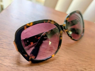 Gafas de sol Balmain Luxury para dama BL2044B tortuga, lente púrpura ojo de gato Foto 1 de 4