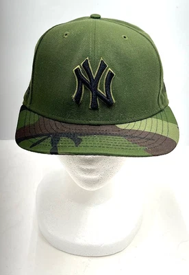 New York Yankees New Era 59Fifty Gorra Ajustada Camuflada Verde Ejército - Talla 7-1/8 Foto 1 de 4