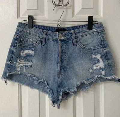 Shorts Vervet cintura alta tamanho 28 jeans recortes desgastados botão mosca - Imagem 1 de 4