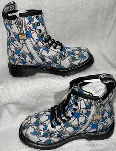 DR MARTENS KIDS BROOKLEE FINN PRINT ADVENTURE TIME SIZE 9 - Picture 1 of 8