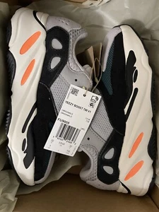 ADIDAS YEEZY BOOST 700 WAVE RUNNER KIDS SIZE 1 - Picture 1 of 6