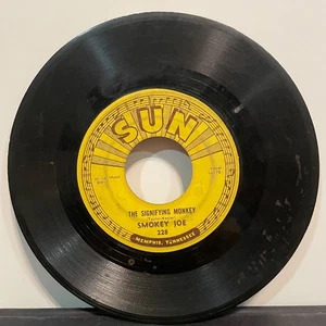 SMOKEY JOE 1956 SUN LABEL "THE SIGNIFYING MONKEY/LISTEN TO ME BABY" RARE! - Picture 1 of 2