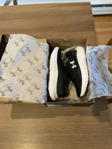 Under Armour Boys 7Y Black Sneakers - Picture 1 of 5