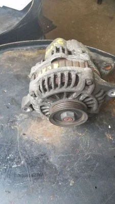 Alternador compatible con Chrysler PT CRUISER 2001-02  Foto 1 de 4