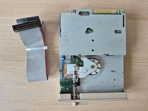 ✅ 5,25" Diskettenlaufwerk 360 KB ⭐ CHINON FZ-502 mit Kabel für Commodore A2088⚡️ - Afbeelding 1 van 4